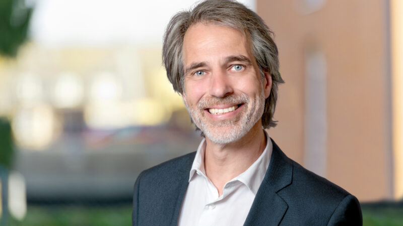 Dr. Klaus Hans Pecher